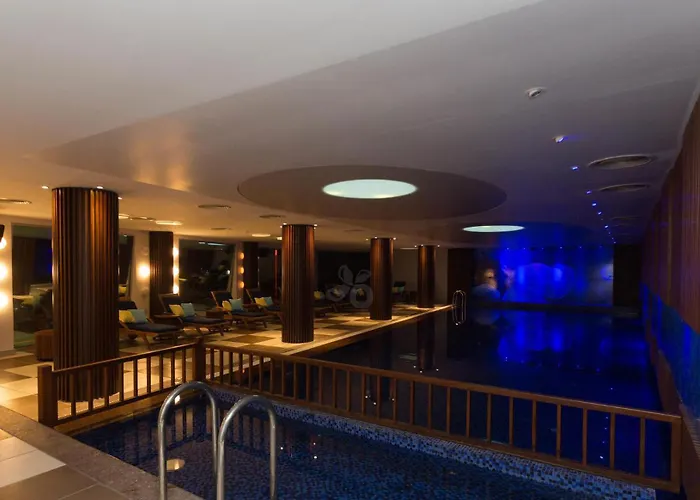 فندق وسبا كوم