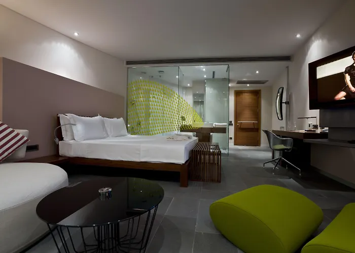 Kuum & Hotel Golturkbuku