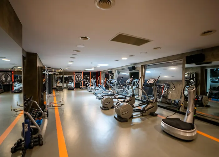 Отель Kuum & 5*